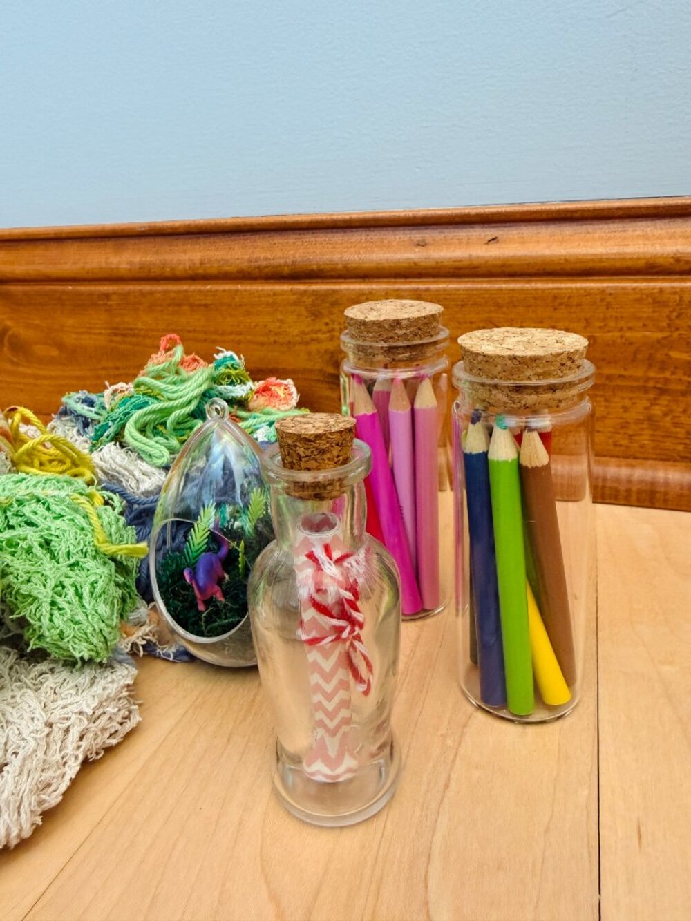Assorted Craft Set - Picture 2 of 3